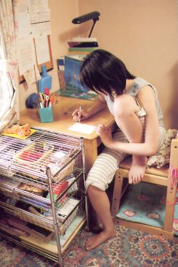 没有穿衣服的歌的mv